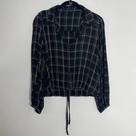 Sanctuary Black Crop Long Sleeve with Drawstring Waist - Picture 1 of 7